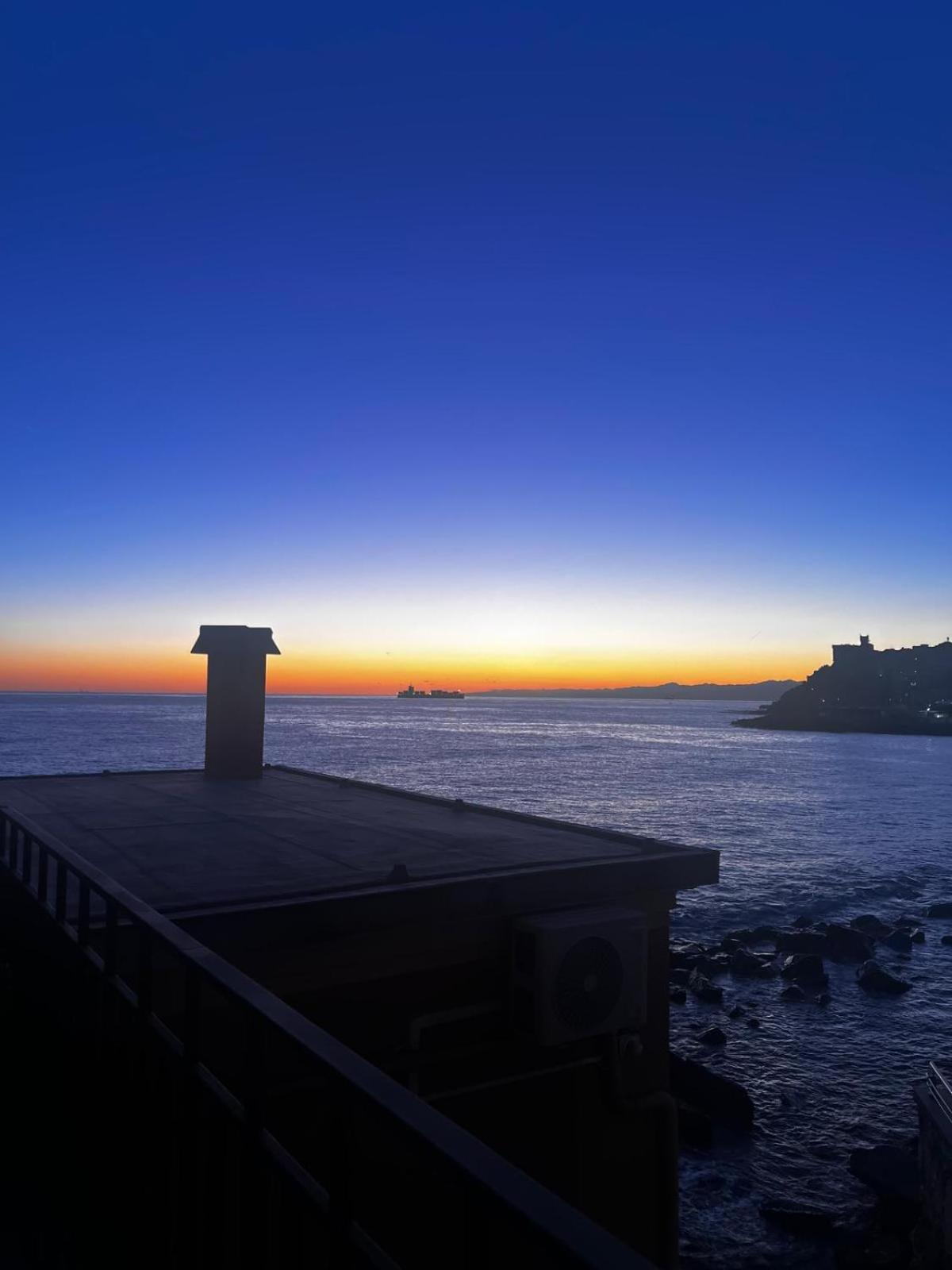 Comodissimo Gaslini E Mare Genua
